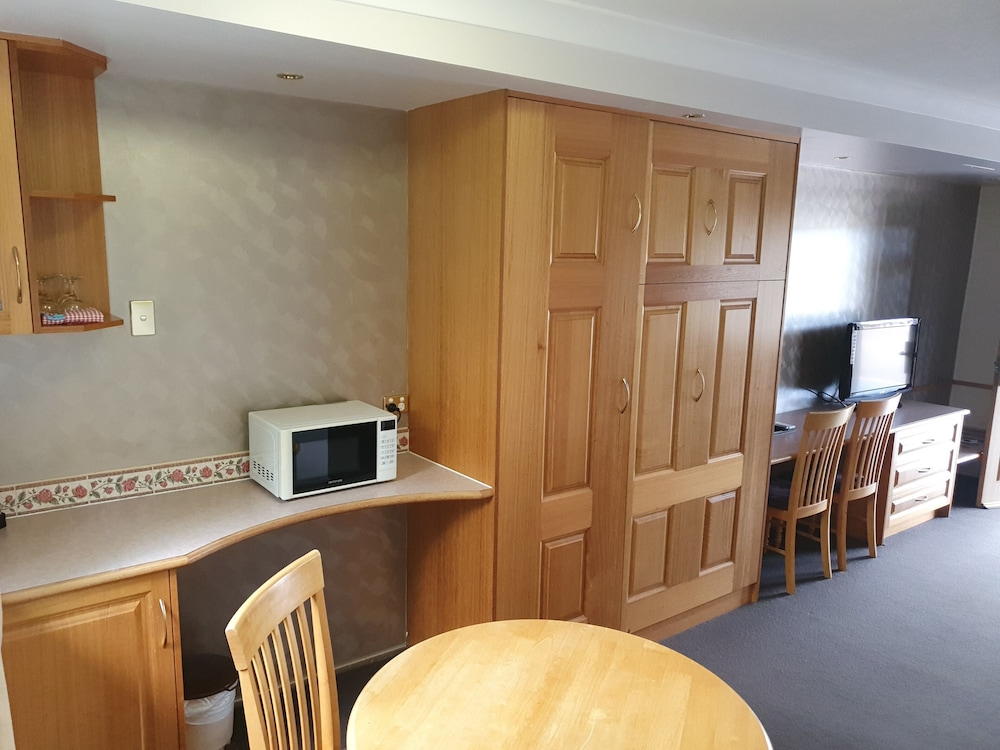 Mcnevin S Maryborough Motel 38/69
