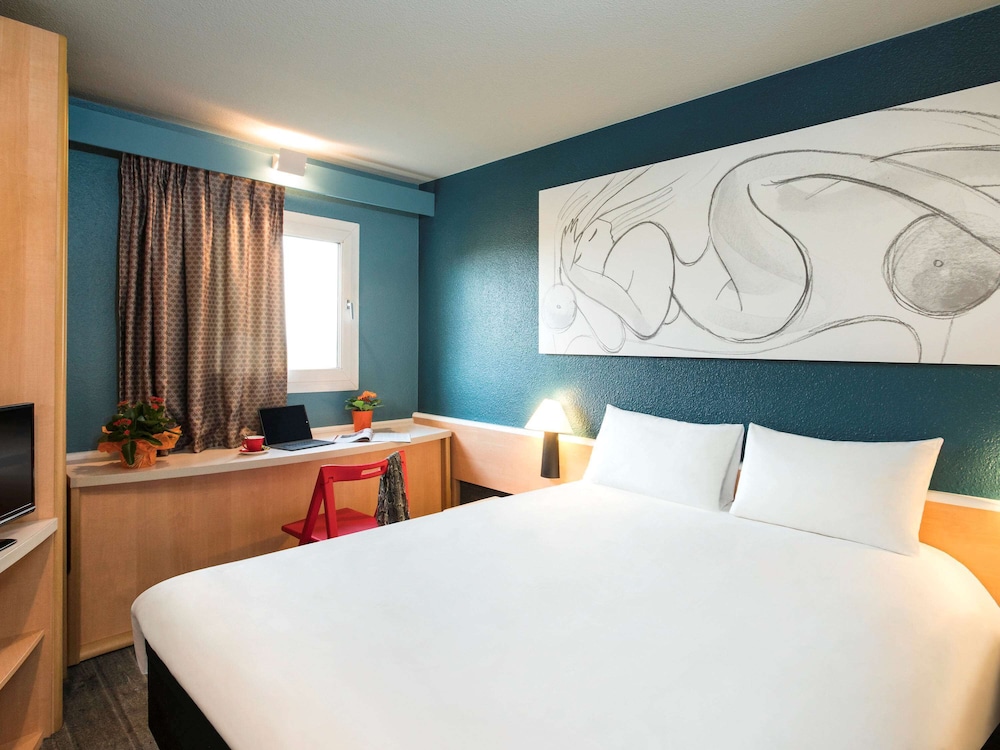 Ibis Tours Nord 13/50