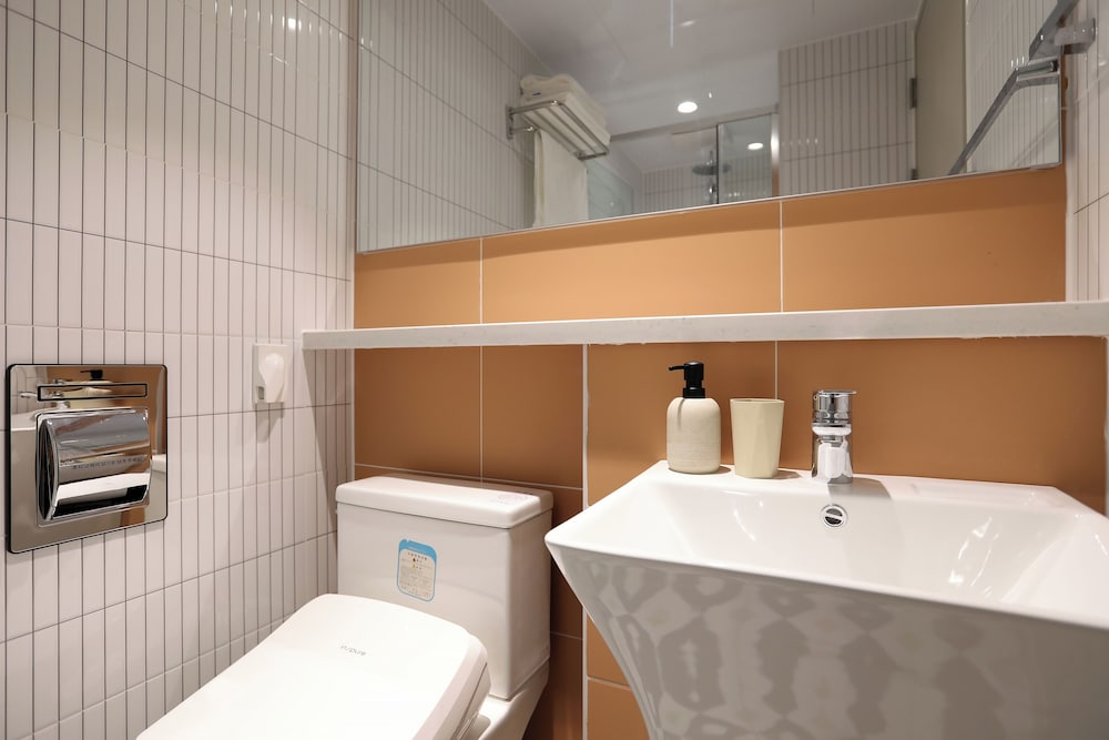 Hotel Around Sokcho 58/62
