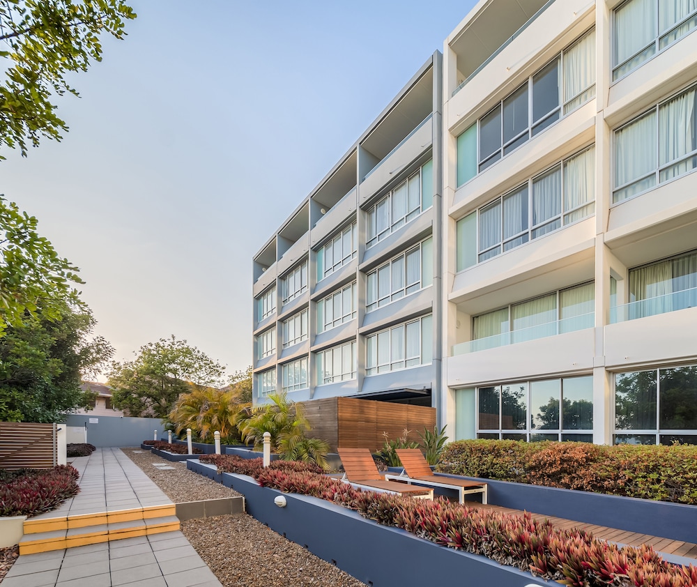 Oaks Nelson Bay Lure Suites 6/62