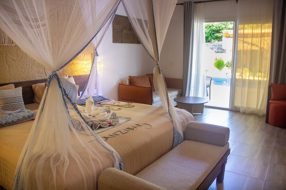 Reef & Beach Resort 14/50