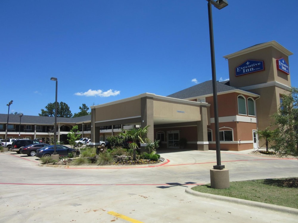 Executive Inn and Suites Tyler 47/51