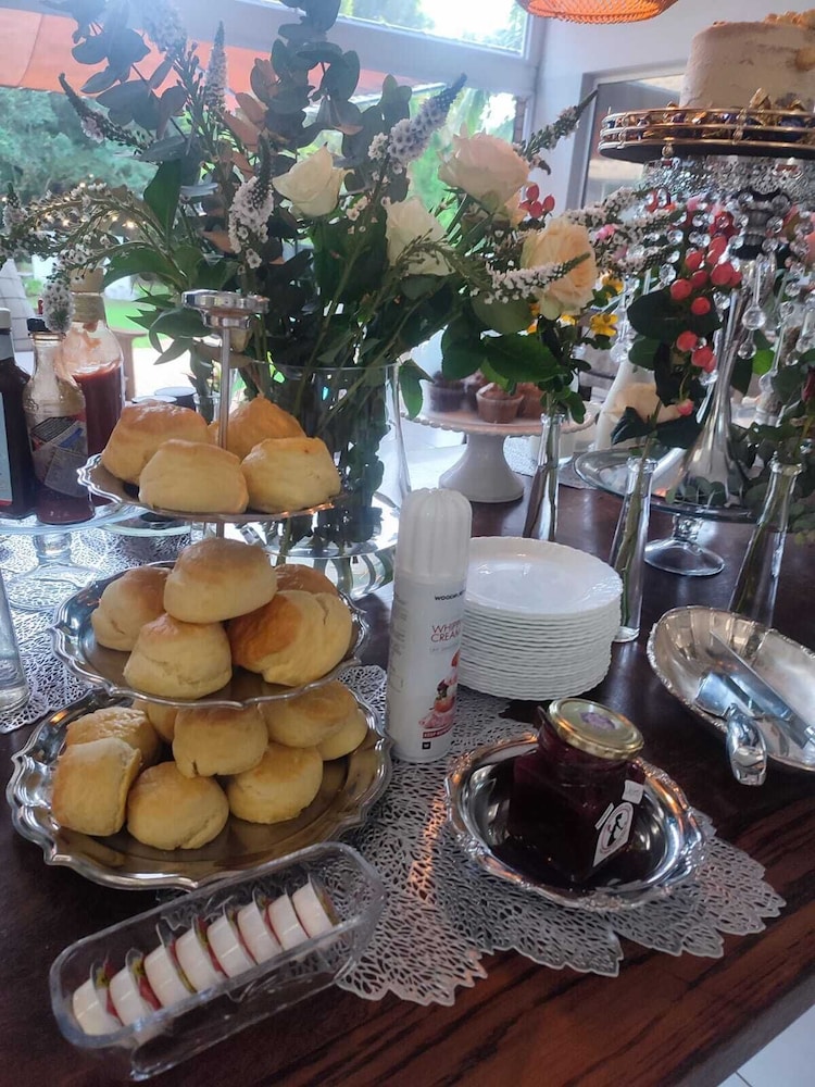 Hillton Manor Guest House 15/50