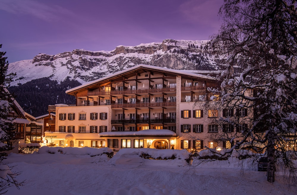 Hotel Adula in FLIMS