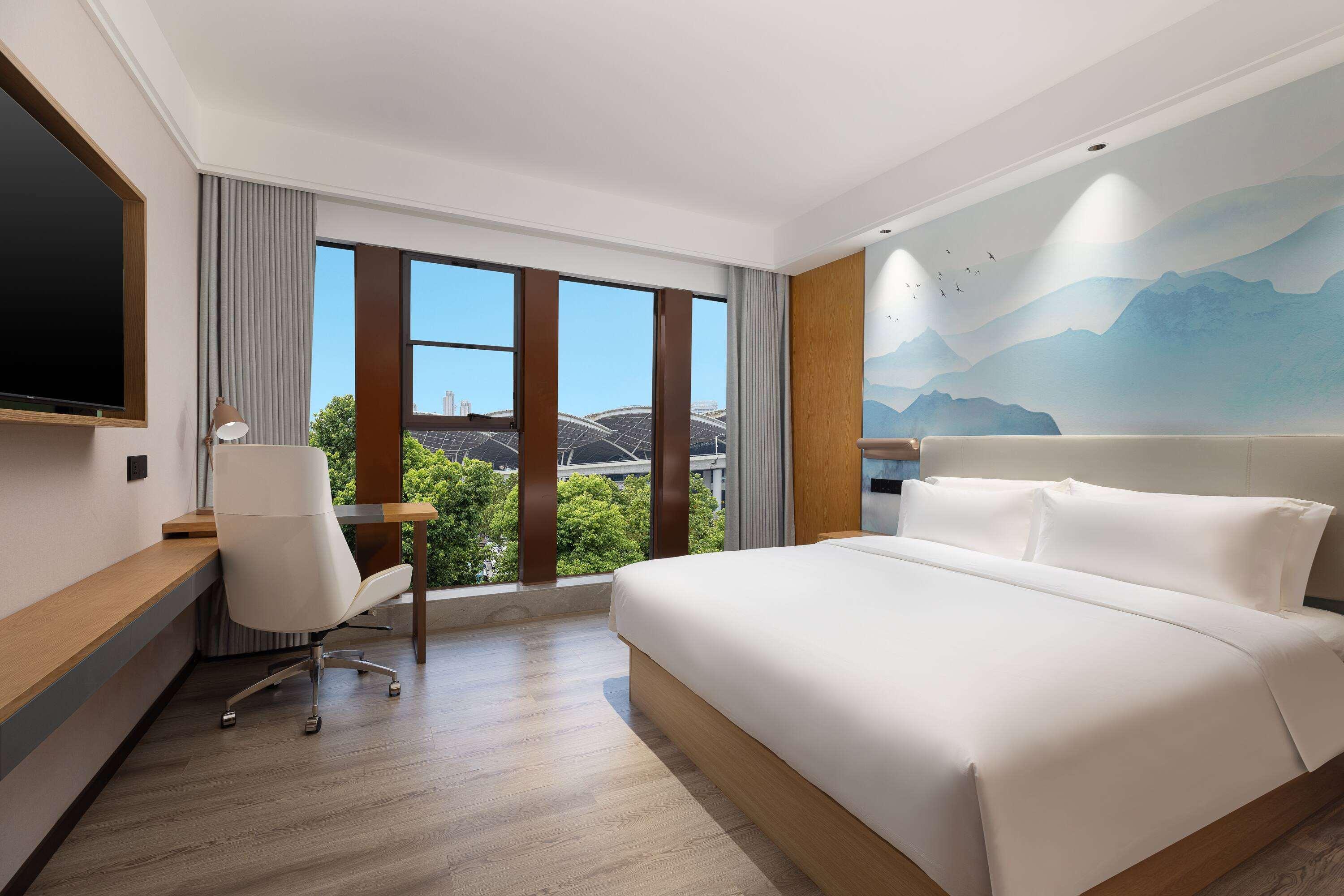 Ramada Encore by Wyndham Wuhan Station 15/30