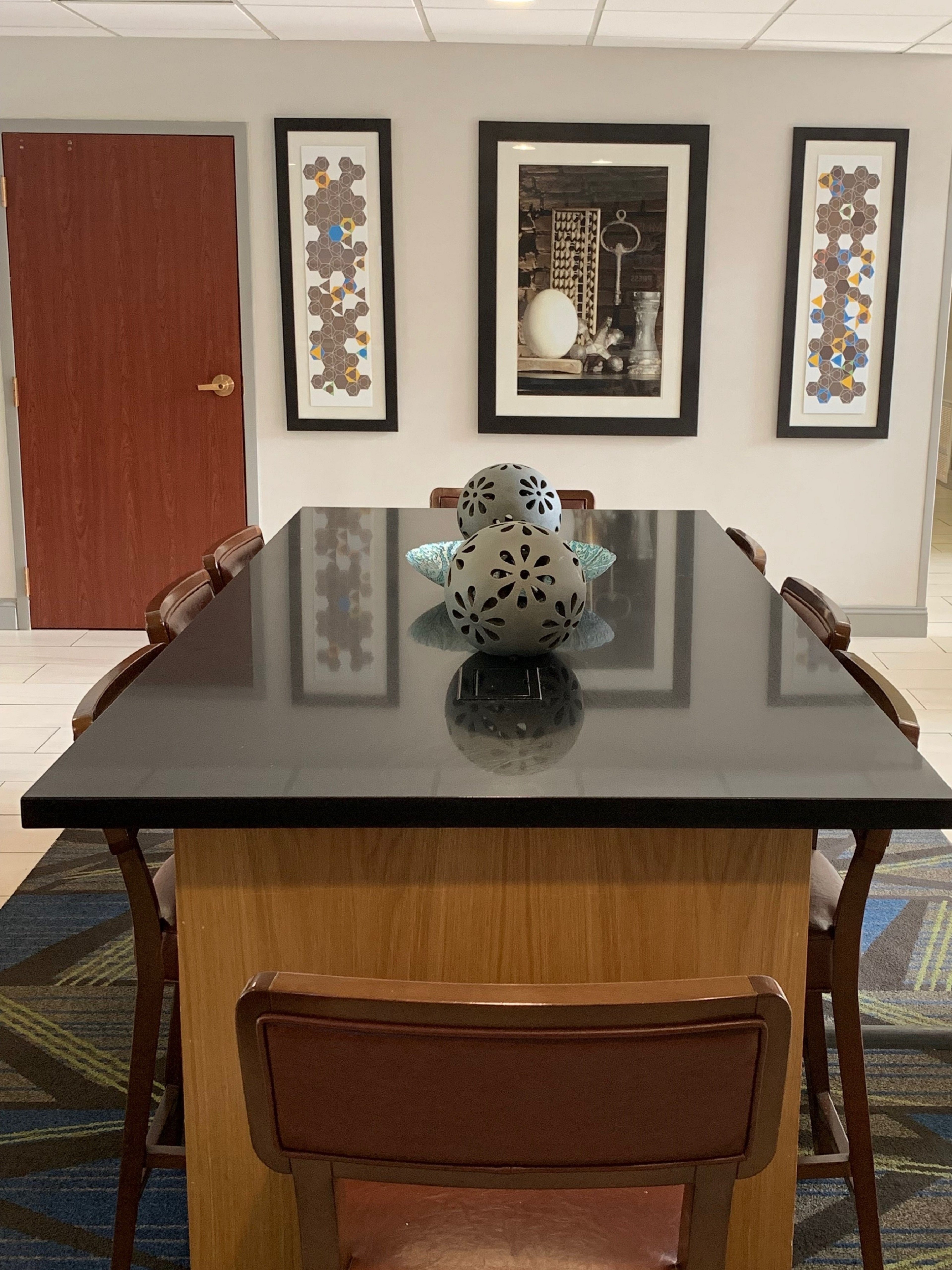 Holiday Inn Express And Suites Charlotte Airport Belmont An Ihg Hotel 6/41