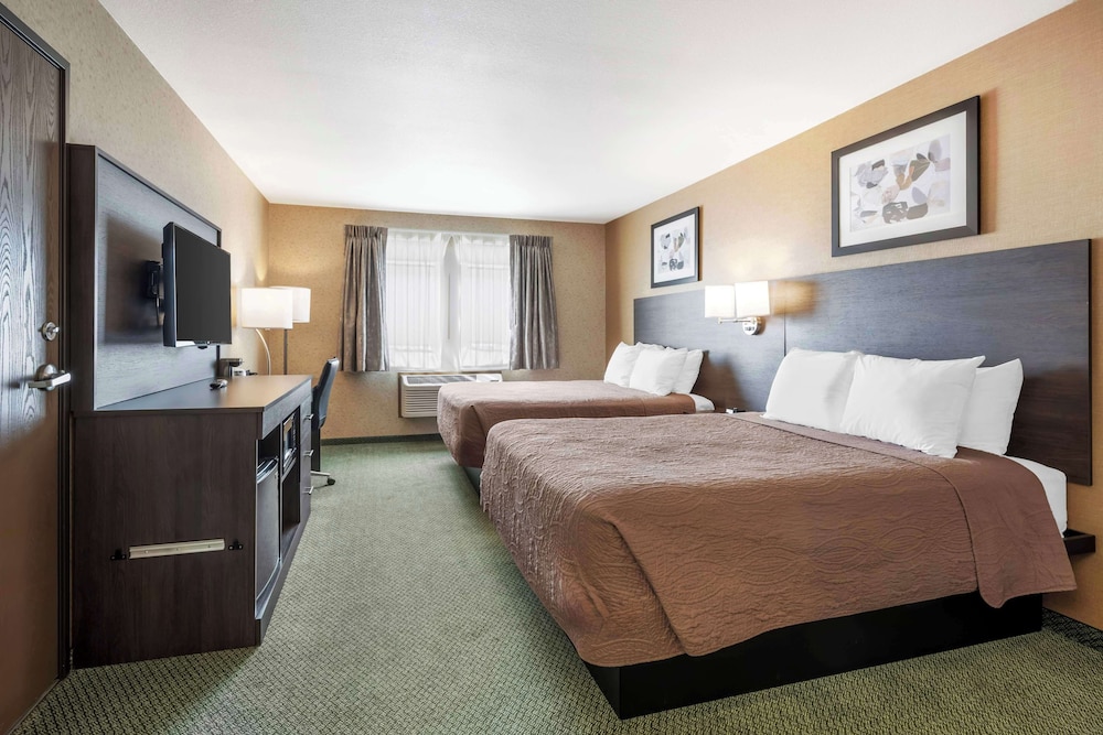 Standard, 2 Queen Beds