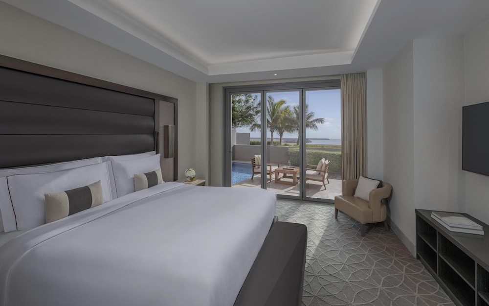 1 Bedroom, Grand, Deluxe, Suite, Double Bed, Beach View, Plunge Pool, Private Pool