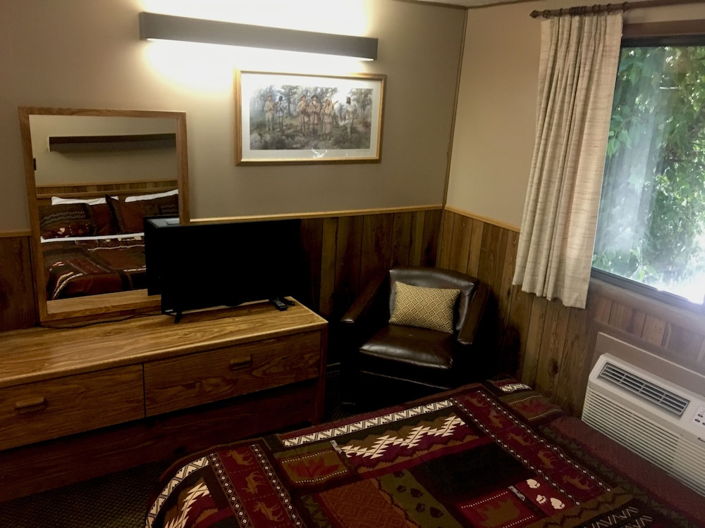 The Lodge At Lolo Hot Springs 35/50