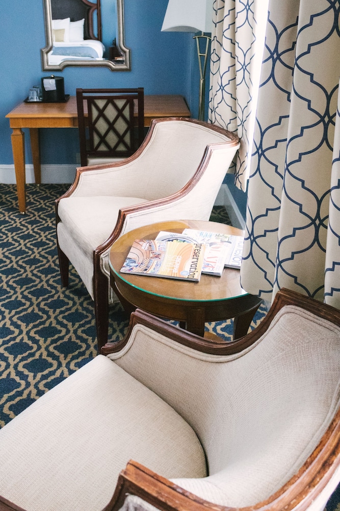Francis Marion Hotel 17/65