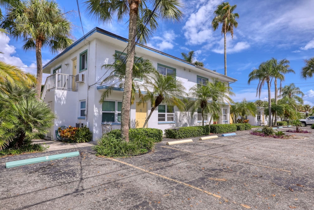 BeachTrail Lodging 65/73