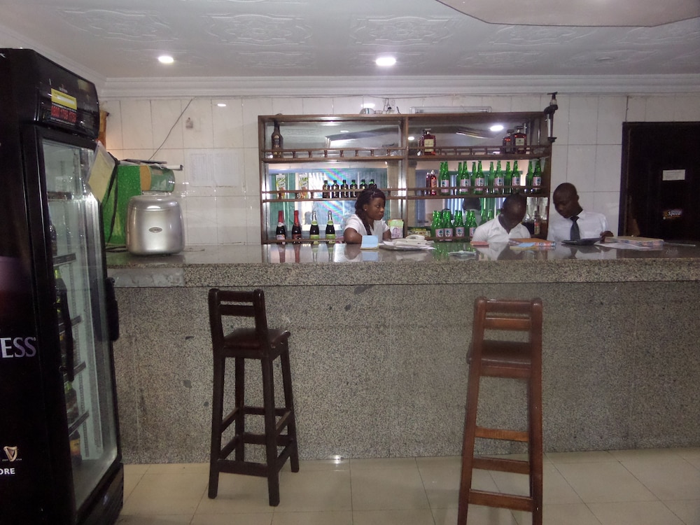 Isno Hotels Lagos 25/35
