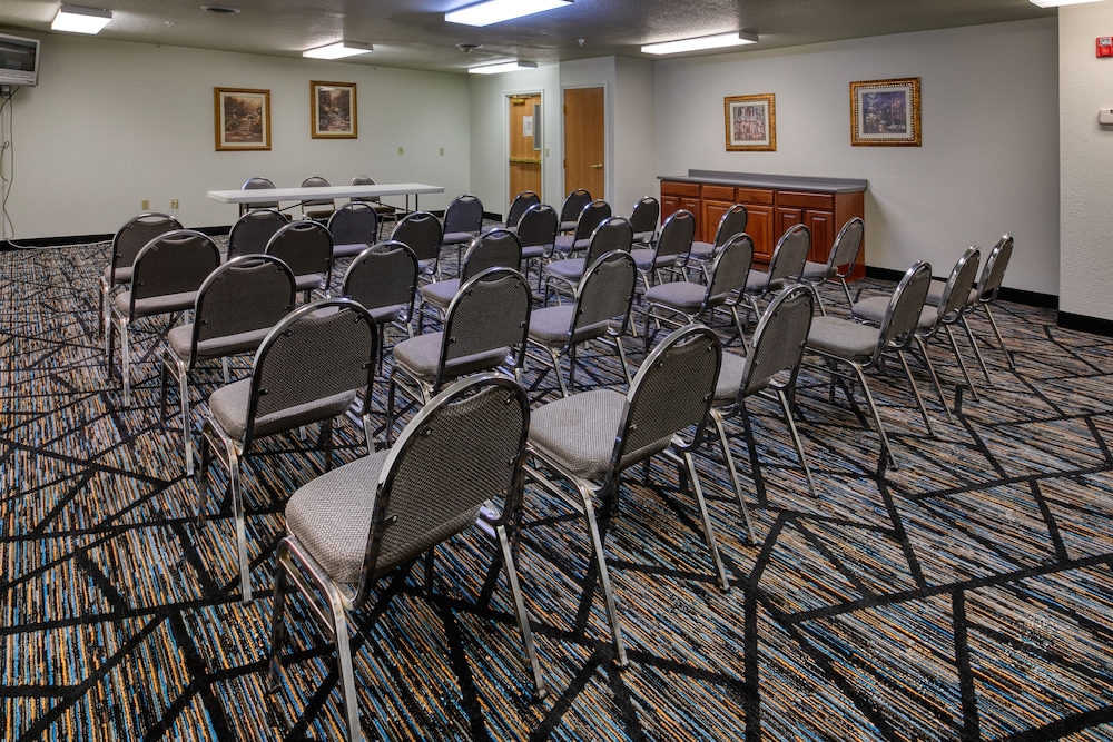All Towne Suites 44/54