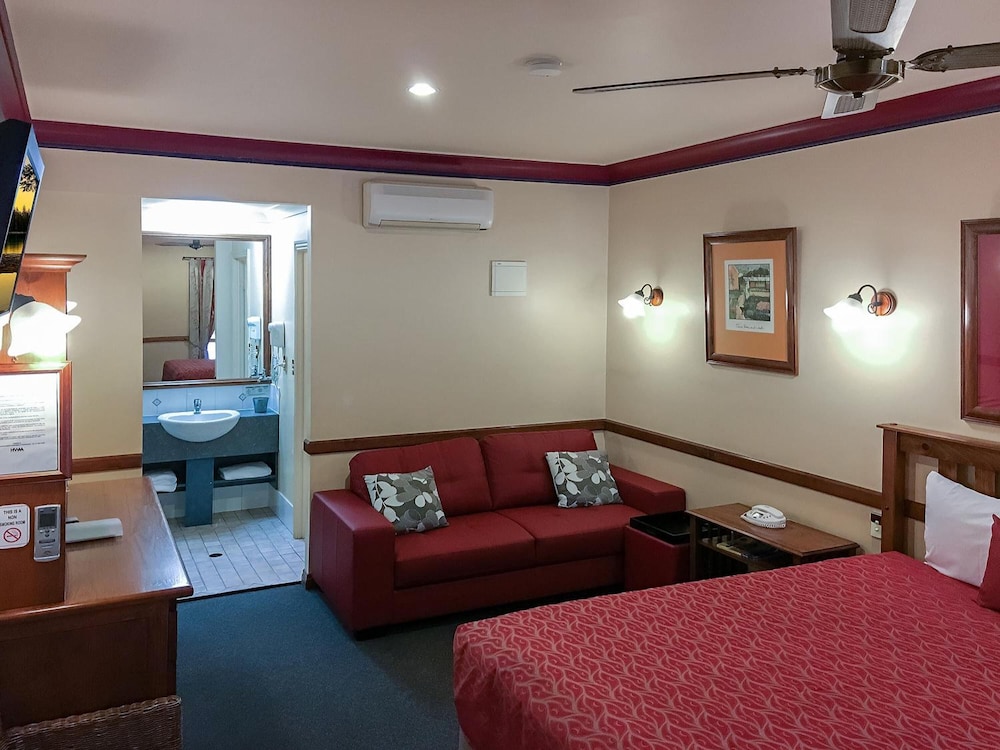 DALBY HOMESTEAD MOTEL 46/65