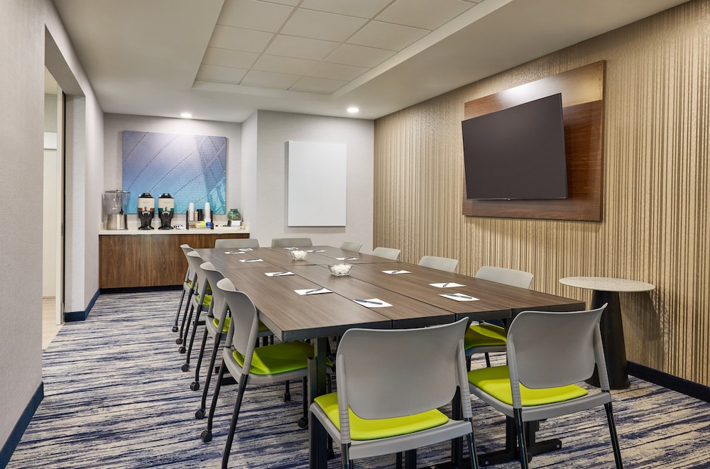 SpringHill Suites by Marriott Chesterfield 24/32