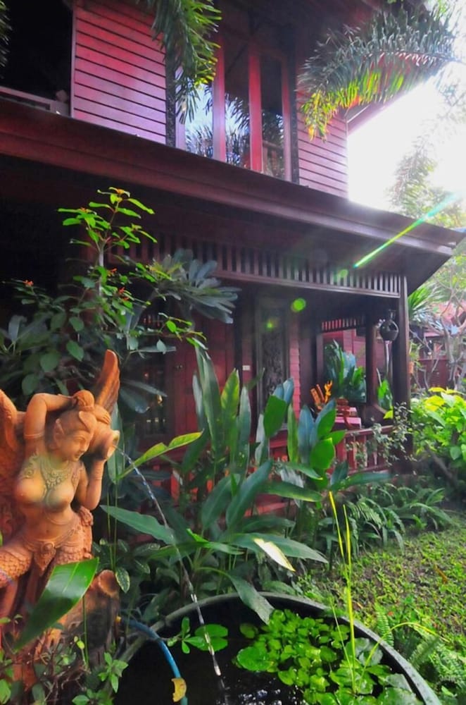 Ruen Kanok Thai House 28/33