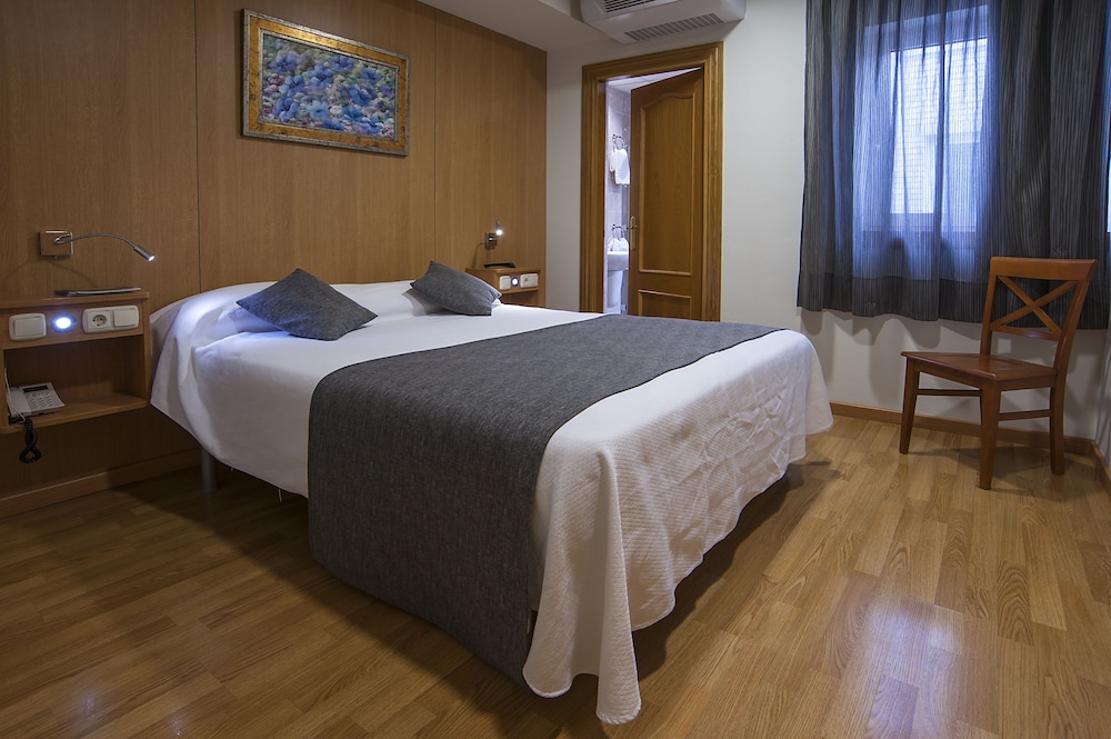 Iraipe Hostal Izaga 5/28