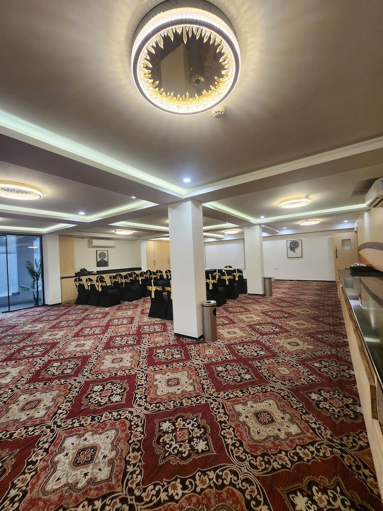 Mastiff Hotel, Ankleshwar 12/60