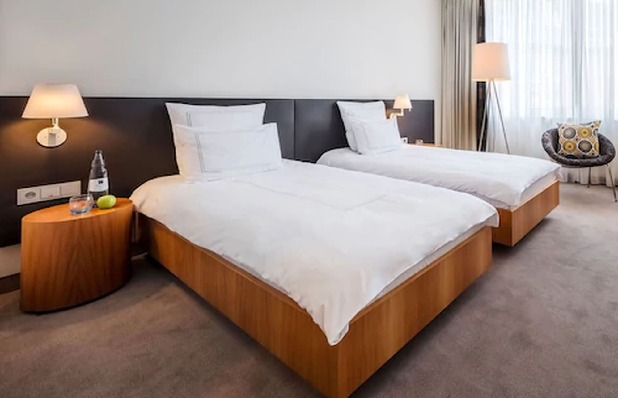 SUPERIOR, TWIN BEDS