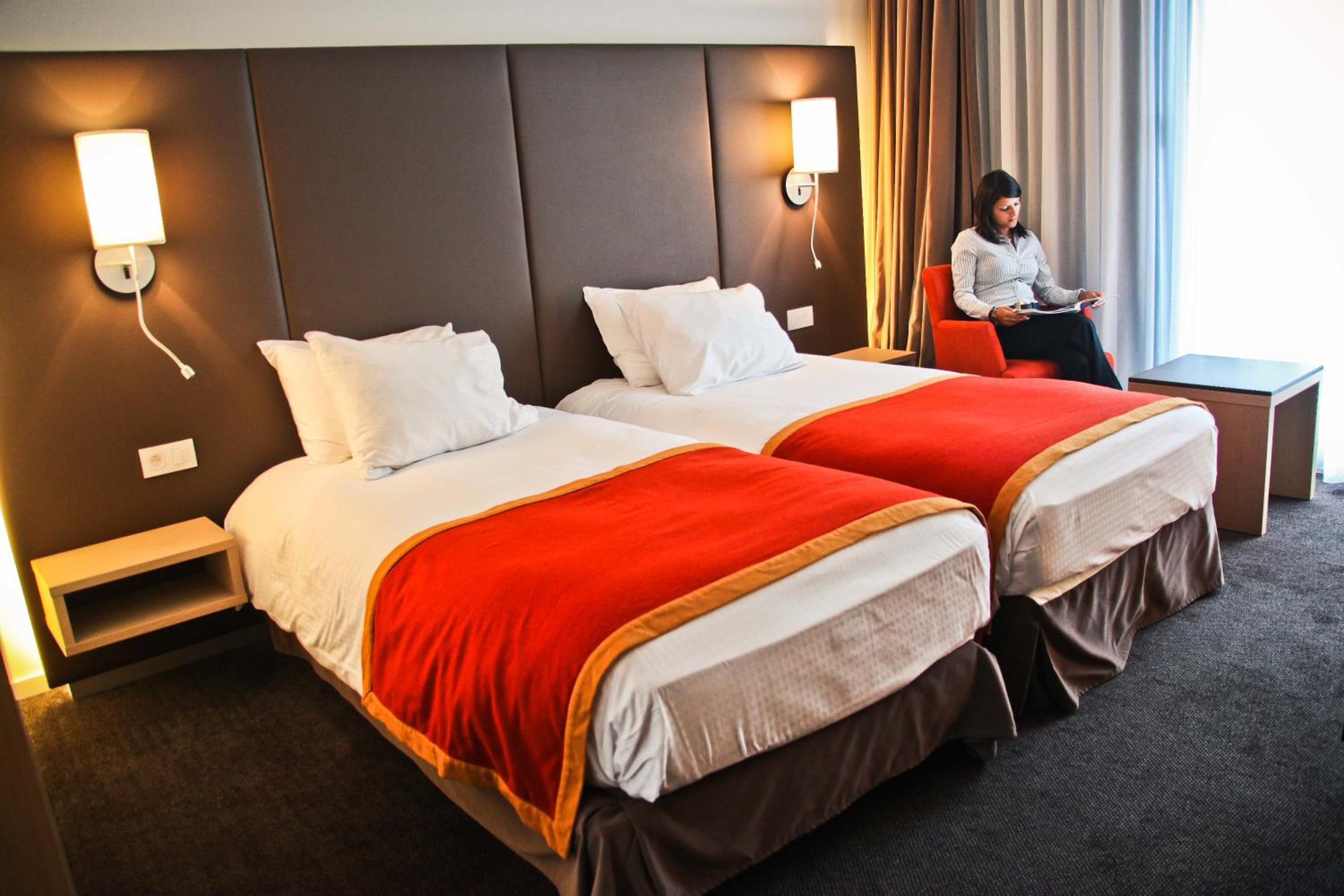 Room, Single Bed