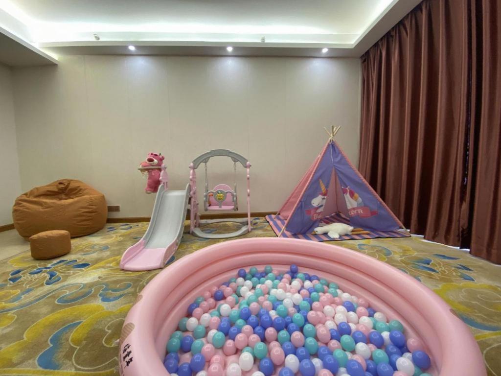 DONGGUAN ORIENTAL HOTEL 43/50