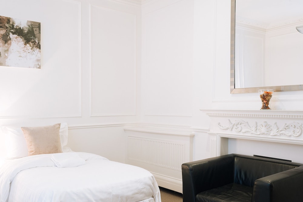 Mayfair Guesthouse 39/50