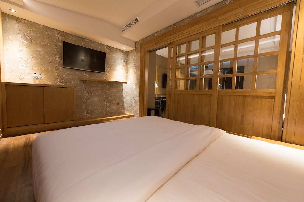 Myko Hotel And Convention Center Makassar 4/64
