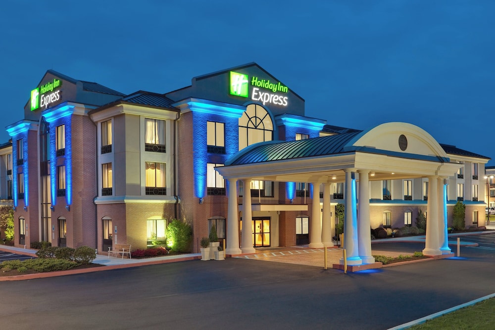 Holiday Inn Express Hotel Suites Quakertown 3/76