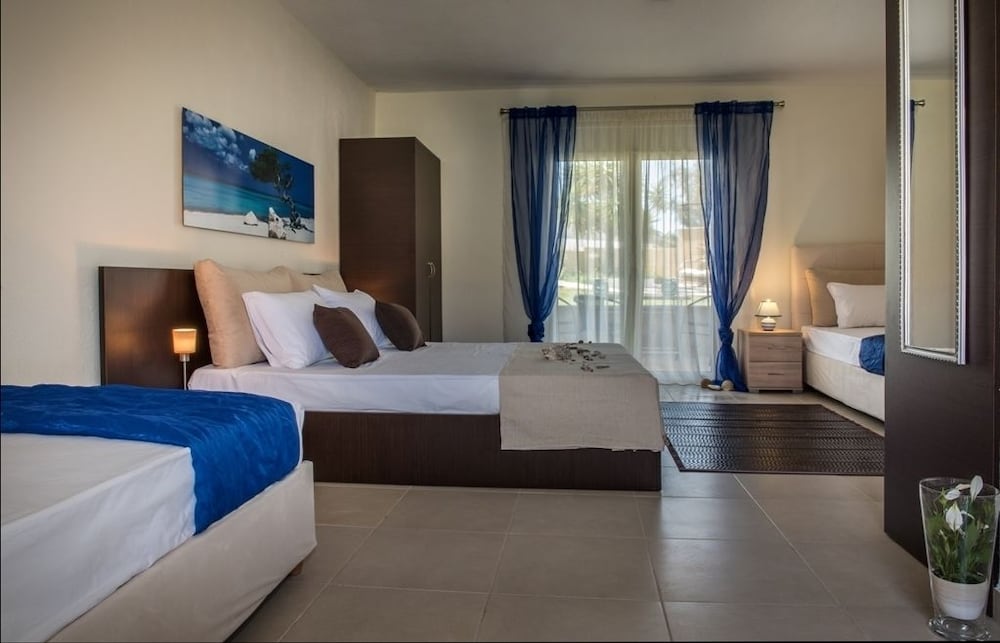 Caretta Village 4/43