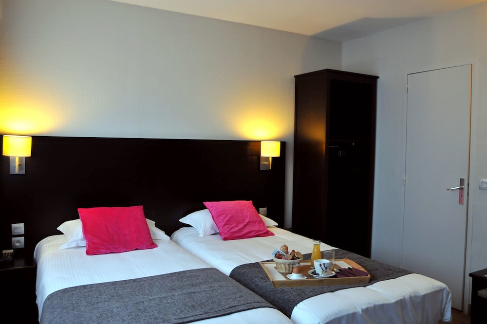 Quatrans Hotel 29/63