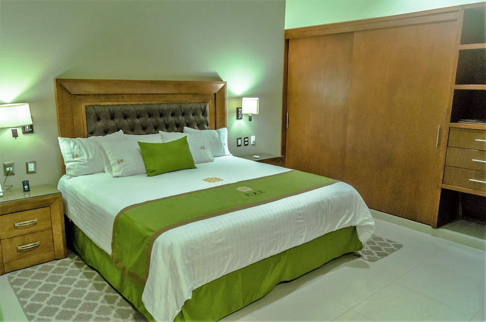 Hotel Ecce Inn 12/32