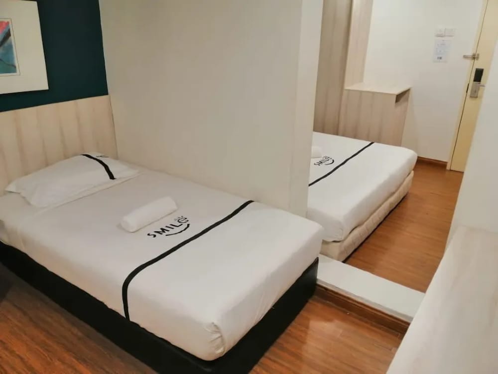 Smile Hotel Taman Segar Cheras 6/17