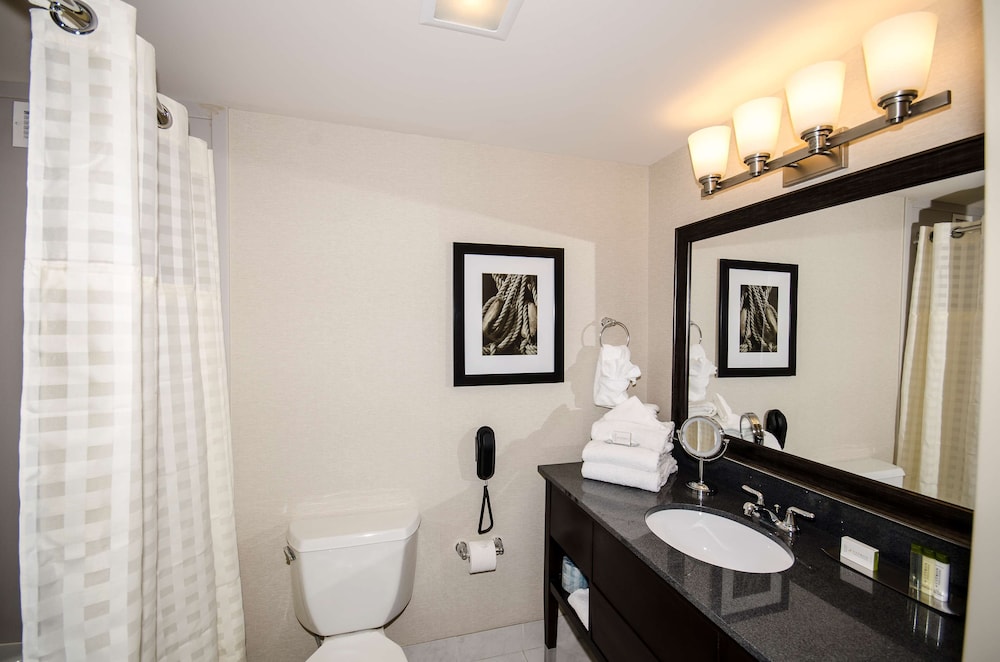 Doubletree By Hilton Port Huron 12/51