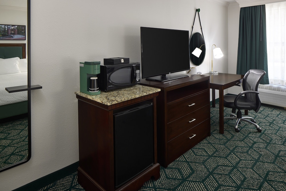 Ohio University Inn Conference Center 55/60