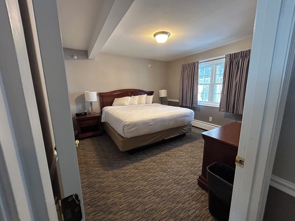 Golden Gables Inn Dazzler Select by Wyndham 24/60