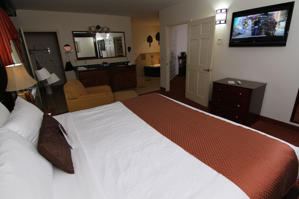 Best Western Plus Plattsburgh 21/47