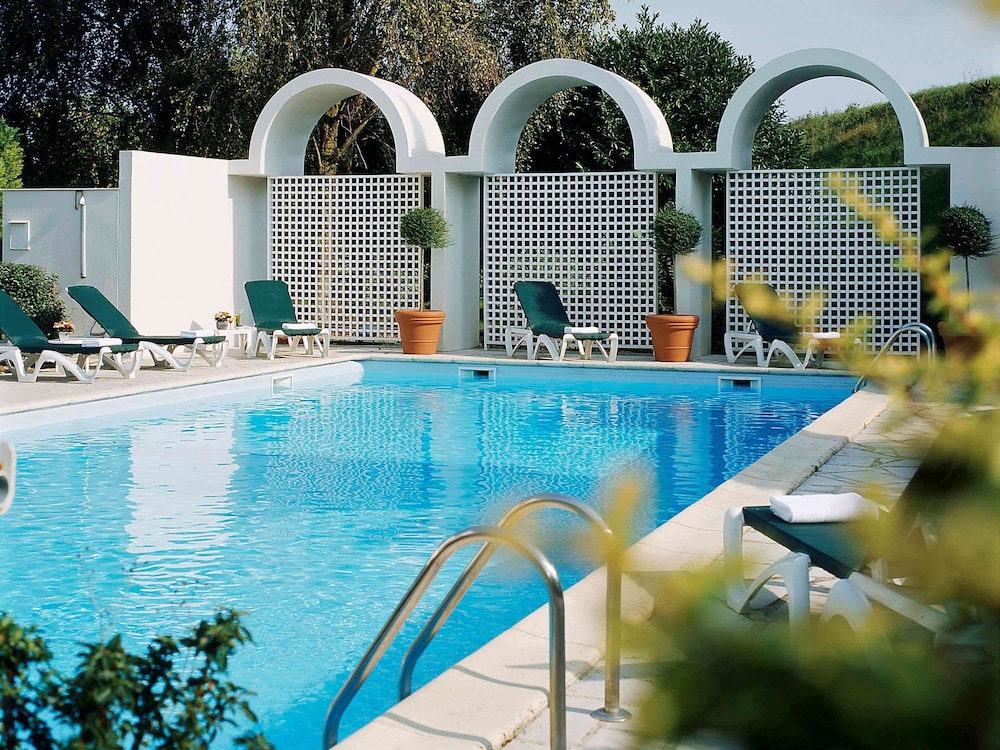 Ibis Styles Cognac 44/50