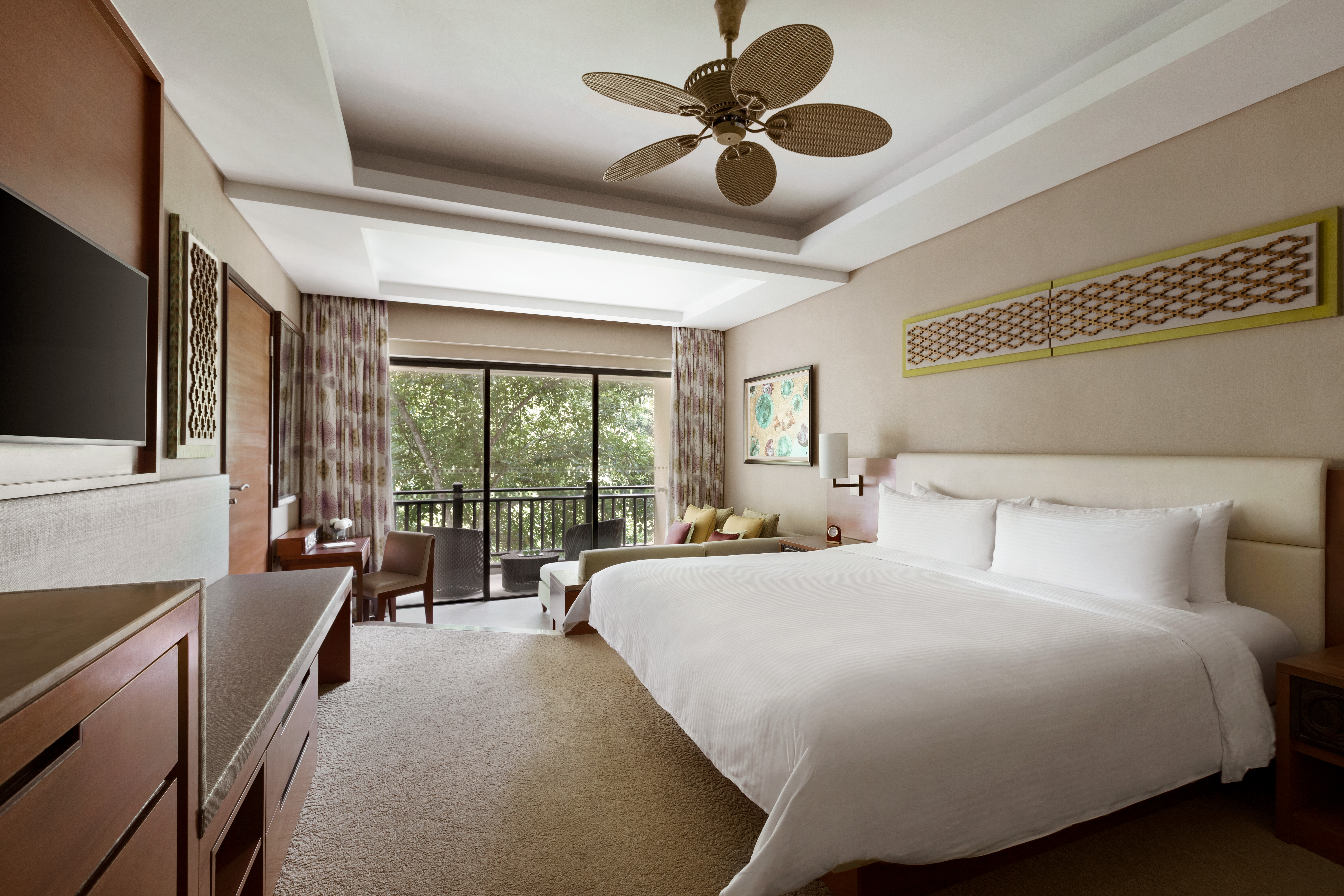 Deluxe, Double Bed, Garden View