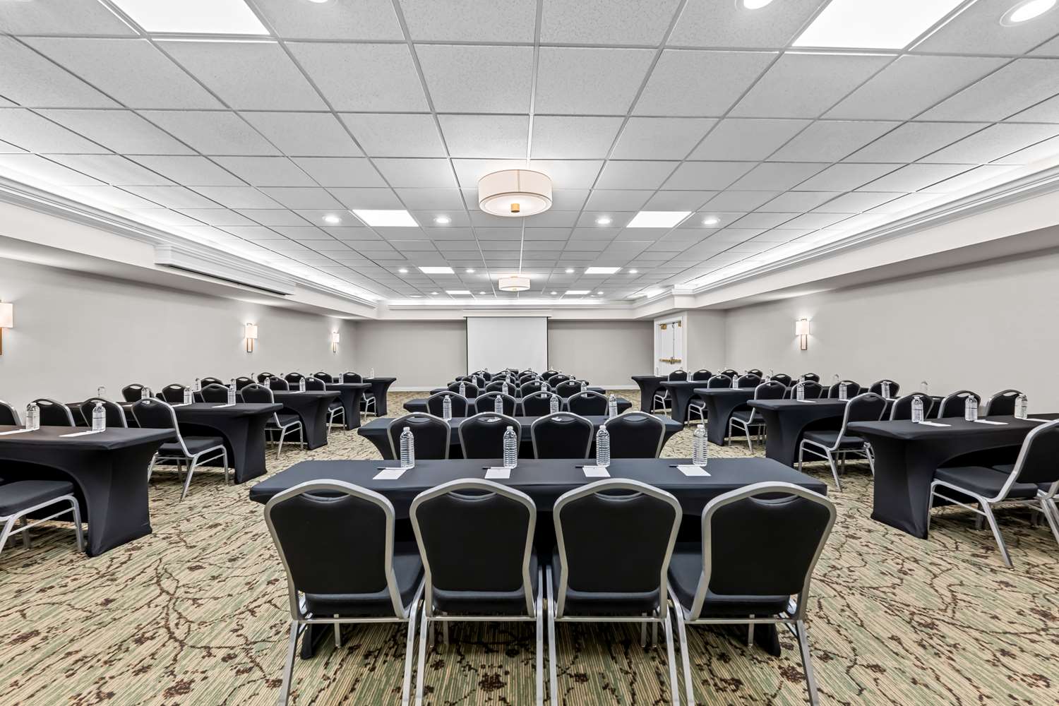 Best Western Plus Puyallup Hotel 26/35