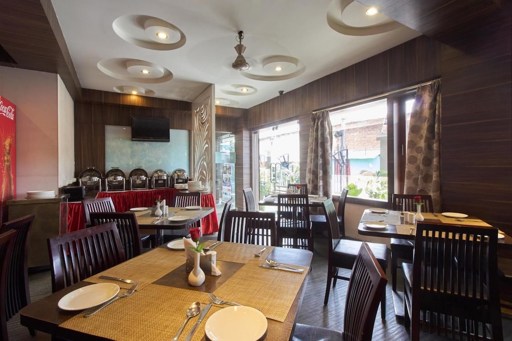HOTEL RAJDARBAR 17/21
