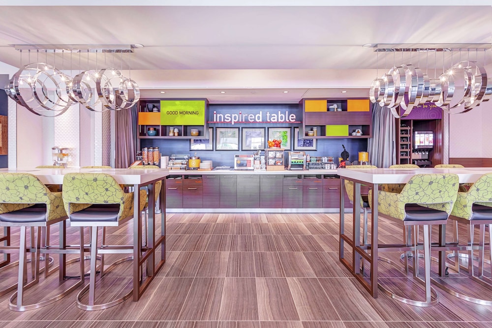 Home2 Suites By Hilton Toronto/Brampton On 8/74