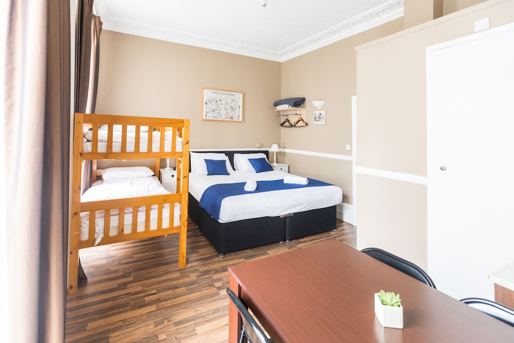 Ebury House Hotel 44/50