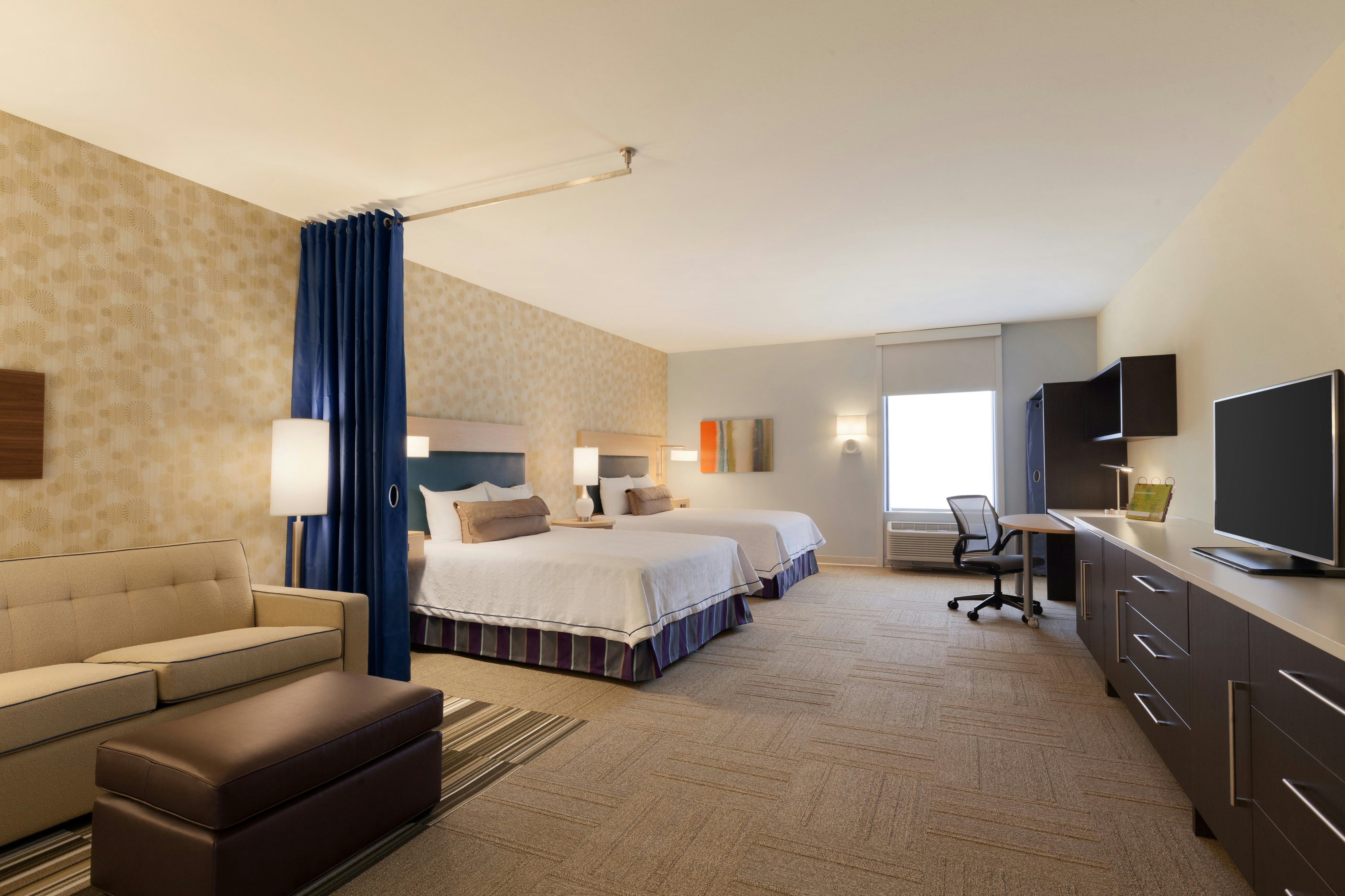 STUDIO, 2 QUEEN BEDS, ACCESSIBLE