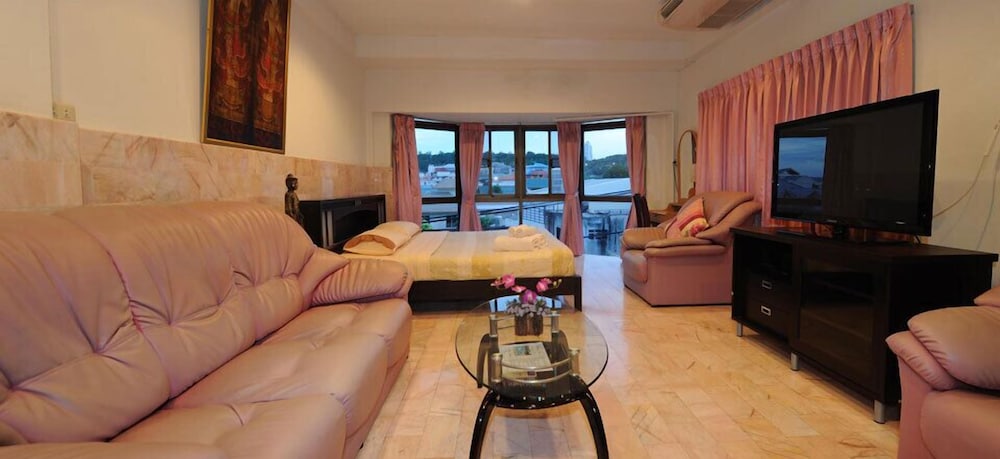 Marina Inn Pattaya 9/16