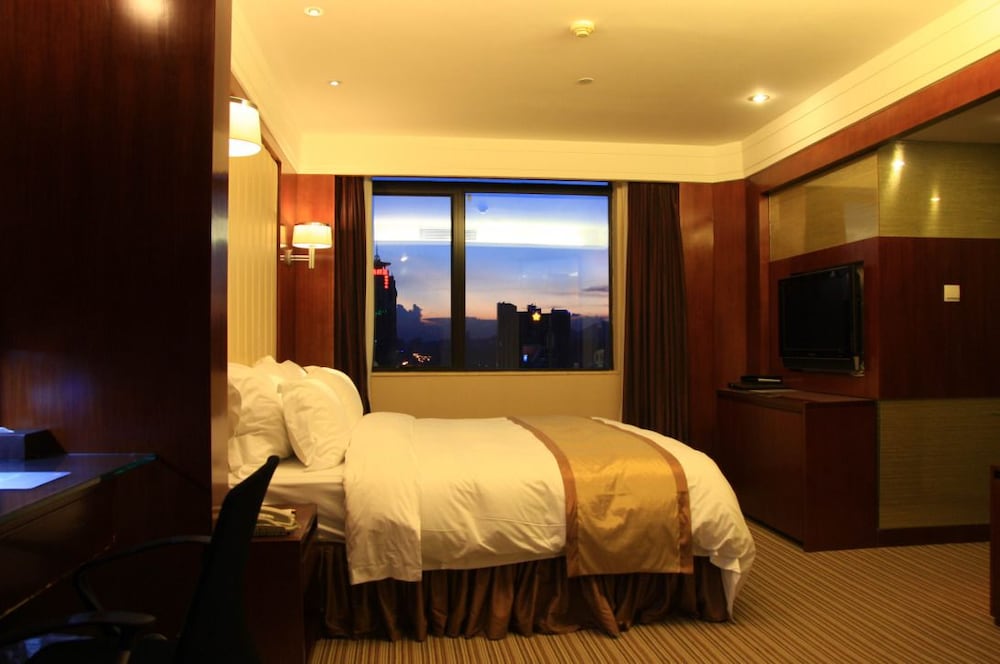 Shenzhen Sichuan Hotel 10/19