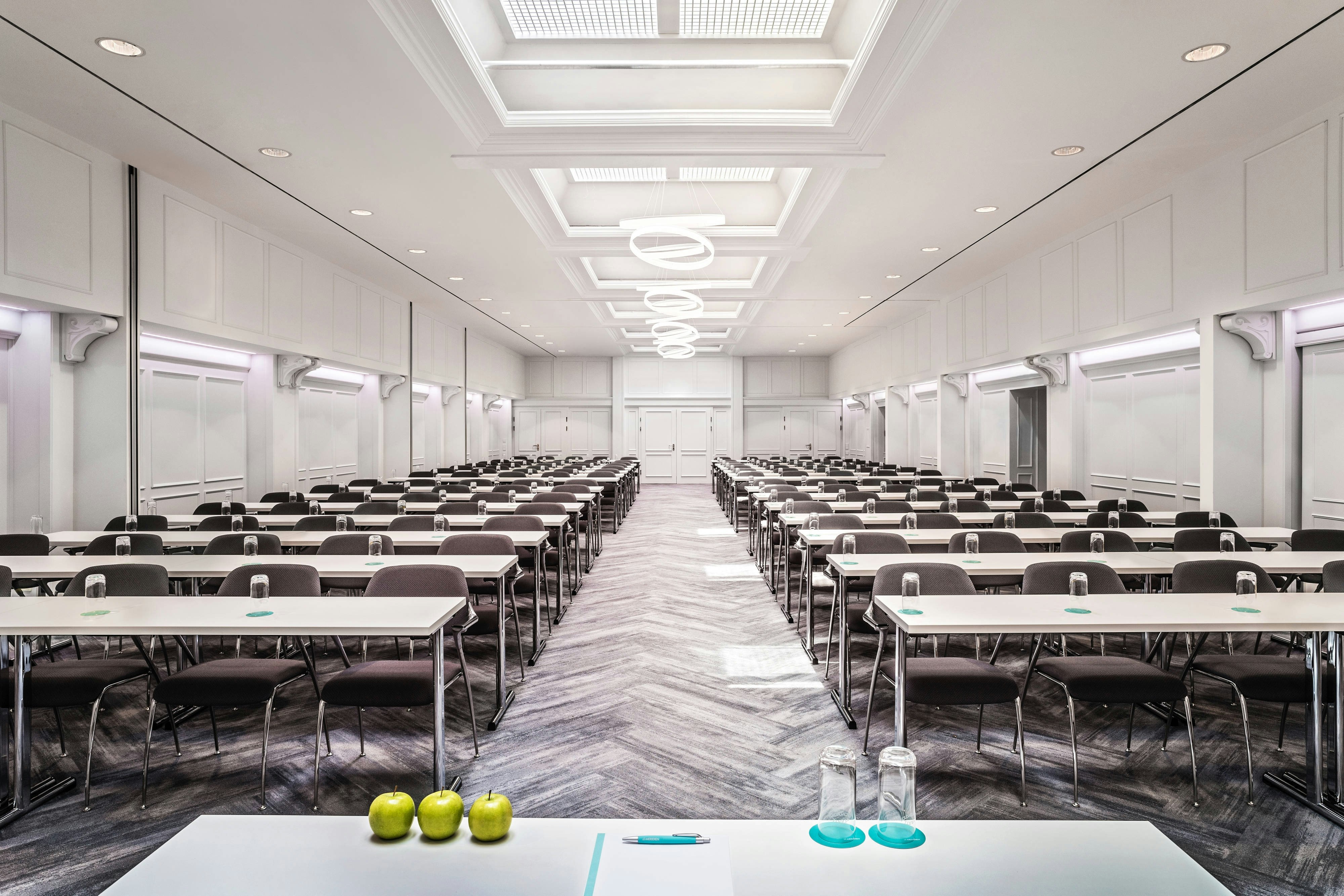 Le Meridien Frankfurt 56/59