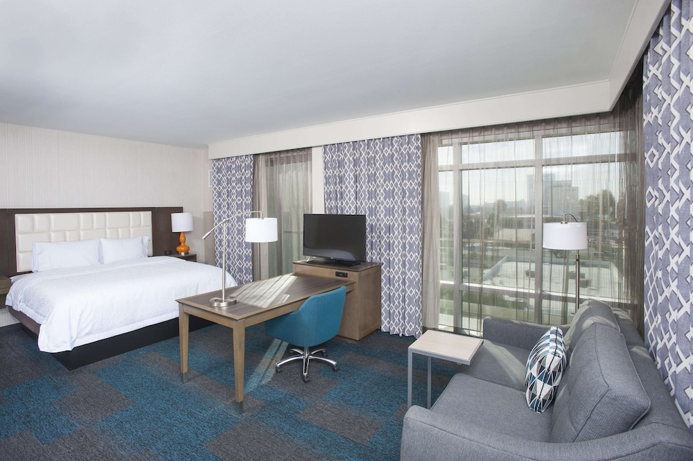 Hampton Inn Suites Lax el Segundo 17/61