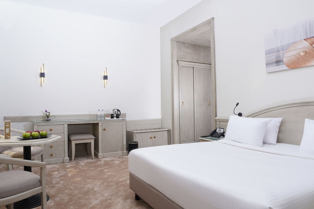 Junior Suite, Executive, King Bed