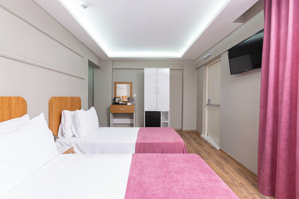 Ria Suites Hotel 17/37