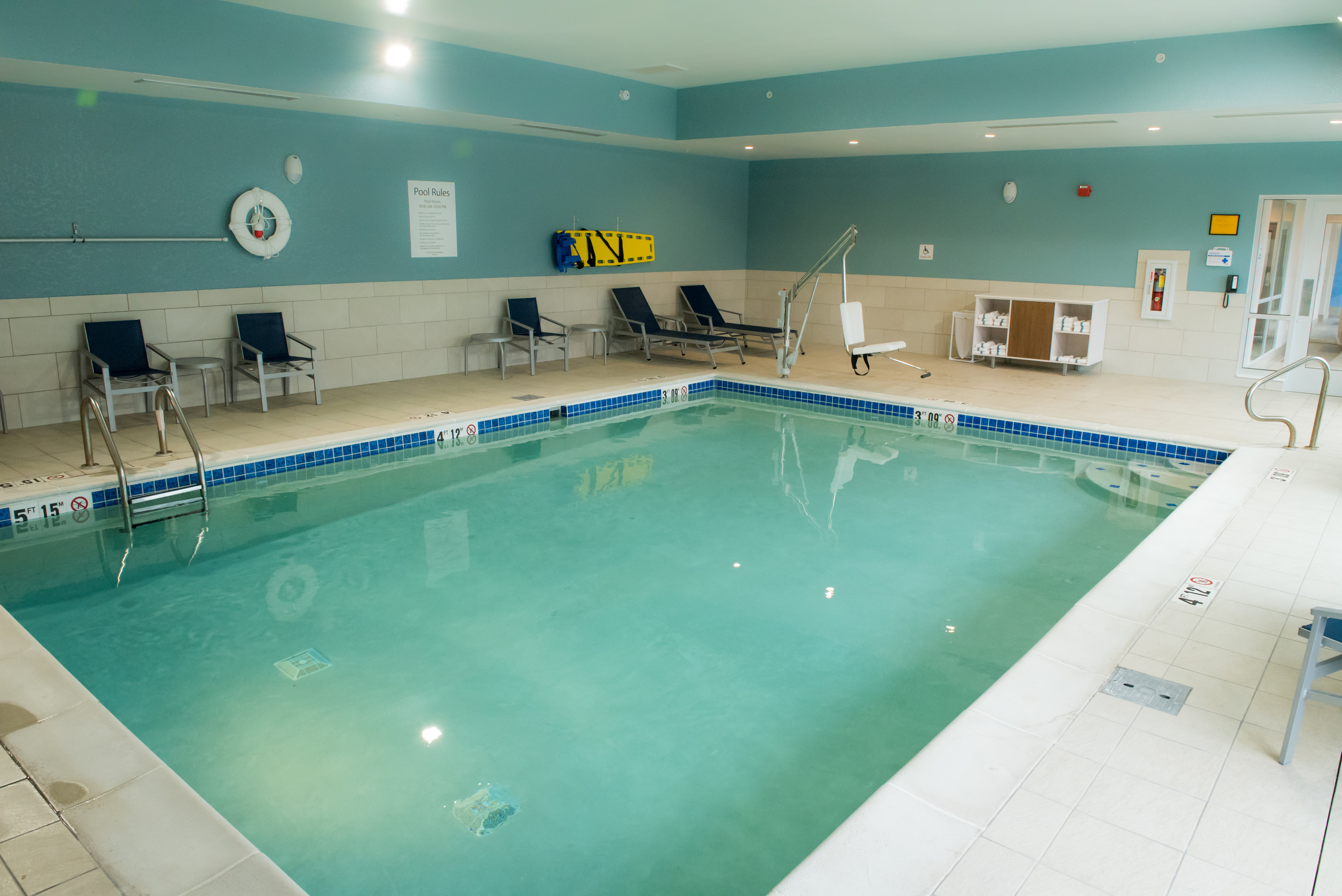 Holiday Inn Express & Suites Orland Park Mokena 42/59